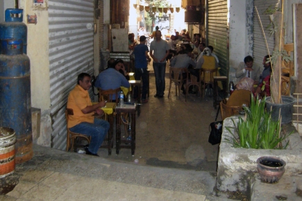 <a class="fancybox" rel="gallery----" href="https://www.passageways.clustermappinginitiative.org/sites/default/files/styles/largest/public/cover_2b_01_0.jpg?itok=Usdt9tKY" title="">تكبير</a><br >