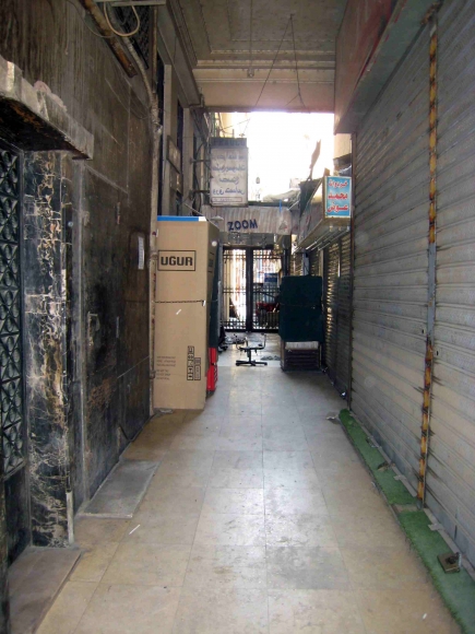 <a class="fancybox" rel="gallery-" href="https://www.passageways.clustermappinginitiative.org/sites/default/files/styles/largest/public/d16_01.jpg?itok=i4DH1iOv" title="Al-Busti Passageway">Enlarge</a><br >2015, Oct 18, 04:10pm<br>Al-Busti Passageway