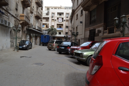 <a class="fancybox" rel="gallery-accessibility-and-circulation" href="https://www.passageways.clustermappinginitiative.org/sites/default/files/styles/largest/public/dsc_0077.jpg?itok=s-miyo1M" title="Parked cars and concrete blocks do not allow smooth circulation.">Enlarge</a><br >Parked cars and concrete blocks do not allow smooth circulation.