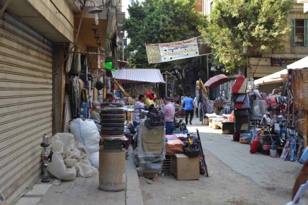 <a class="fancybox" rel="gallery-encroachments-and-territory-markers" href="https://www.passageways.clustermappinginitiative.org/sites/default/files/styles/largest/public/dsc_0197.jpg?itok=24IFR6vK" title="Stalls are set during the day to sell goods.">Enlarge</a><br >2015, Oct 11, 02:10pm<br>Stalls are set during the day to sell goods.