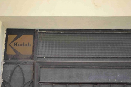 <a class="fancybox" rel="gallery-signage-and-space-annotations" href="https://www.passageways.clustermappinginitiative.org/sites/default/files/styles/largest/public/dsc_0220_01.jpg?itok=Ljc75qq9" title="">Enlarge</a><br >