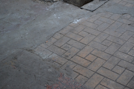<a class="fancybox" rel="gallery-materials-and-textures" href="https://www.passageways.clustermappinginitiative.org/sites/default/files/styles/largest/public/dsc_0396_01_2.jpg?itok=WdiZMXW0" title="Flooring">Enlarge</a><br >Flooring