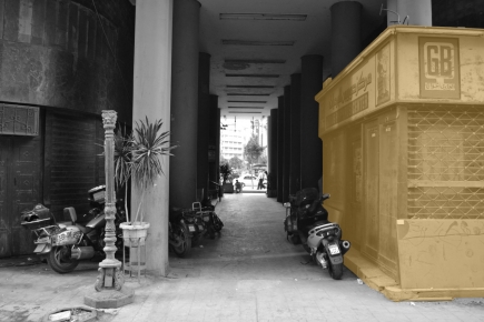 <a class="fancybox" rel="gallery-layering-and-juxtaposition" href="https://www.passageways.clustermappinginitiative.org/sites/default/files/styles/largest/public/dsc_0649_encroachment_01.jpg?itok=KOBjw7yt" title="Encroachment">Enlarge</a><br >Encroachment