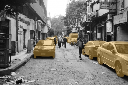 <a class="fancybox" rel="gallery-layering-and-juxtaposition" href="https://www.passageways.clustermappinginitiative.org/sites/default/files/styles/largest/public/dsc_0758_parking_vehicles_01_0.jpg?itok=erK6uENt" title="Parking vehicles">Enlarge</a><br >Parking vehicles