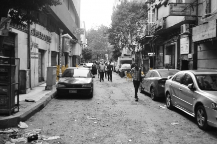 <a class="fancybox" rel="gallery-layering-and-juxtaposition" href="https://www.passageways.clustermappinginitiative.org/sites/default/files/styles/largest/public/dsc_0758_street_cafes_01_0.jpg?itok=TRoMiaUY" title="Street cafés">Enlarge</a><br >Street cafés
