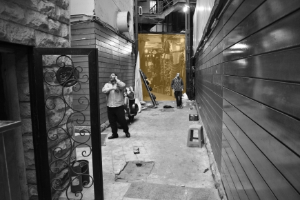<a class="fancybox" rel="gallery-layering-and-juxtaposition" href="https://www.passageways.clustermappinginitiative.org/sites/default/files/styles/largest/public/dsc_1216_beginning_of_the_passageway_covered_by_the_building_01_0.jpg?itok=TZ9B9-bC" title="Beginning of the passageway, covered by buildings">Enlarge</a><br >Beginning of the passageway, covered by buildings