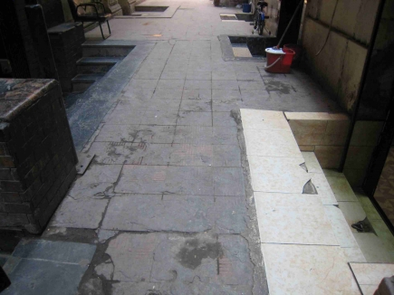 <a class="fancybox" rel="gallery-materials-and-textures" href="https://www.passageways.clustermappinginitiative.org/sites/default/files/styles/largest/public/img_2491_01_0.jpg?itok=NGYk0Olx" title="">Enlarge</a><br >