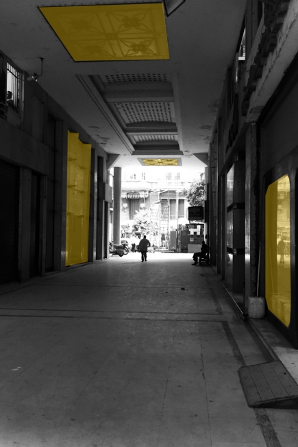 <a class="fancybox" rel="gallery-layering-and-juxtaposition" href="https://www.passageways.clustermappinginitiative.org/sites/default/files/styles/largest/public/layering_1_1_01_5.jpg?itok=bJrE-qz3" title="Glass elements">Enlarge</a><br >Glass elements