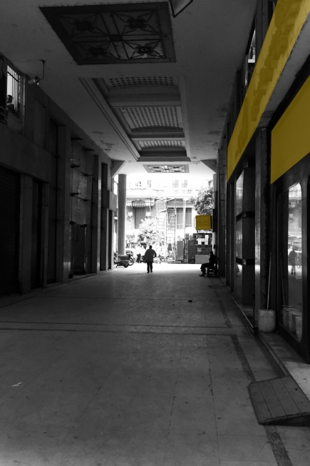 <a class="fancybox" rel="gallery-layering-and-juxtaposition" href="https://www.passageways.clustermappinginitiative.org/sites/default/files/styles/largest/public/layering_1_3_01_5.jpg?itok=ahMsbAEP" title="Signage">Enlarge</a><br >Signage