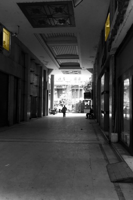 <a class="fancybox" rel="gallery-layering-and-juxtaposition" href="https://www.passageways.clustermappinginitiative.org/sites/default/files/styles/largest/public/layering_1_4_01_4.jpg?itok=eKbMKdpo" title="Windows">Enlarge</a><br >Windows