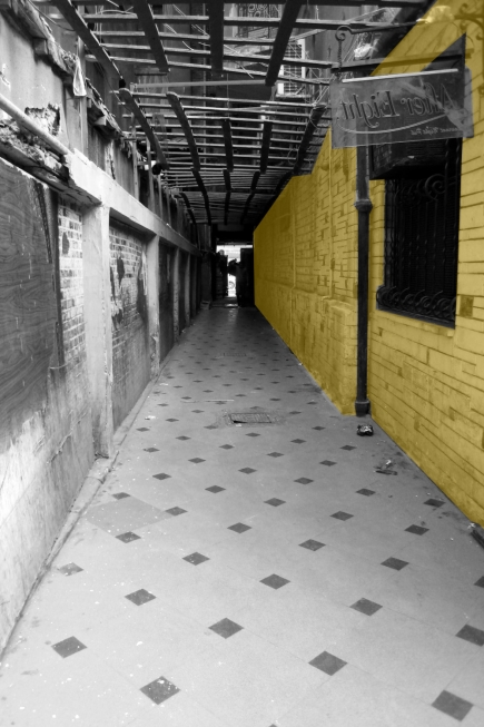 <a class="fancybox" rel="gallery---" href="https://www.passageways.clustermappinginitiative.org/sites/default/files/styles/largest/public/layering_2_2_01_0.jpg?itok=uKrtFhom" title="">تكبير</a><br >